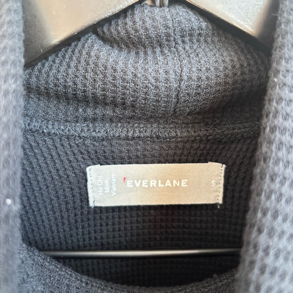 Everlane The Organic Cotton Turtleneck Waffle Tee Shirt Top in Black, Size S - Picture 8 of 10